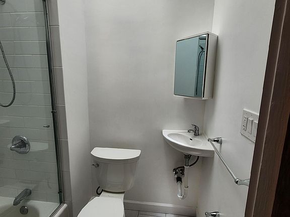 4th image of 522 El Dorado Unit B