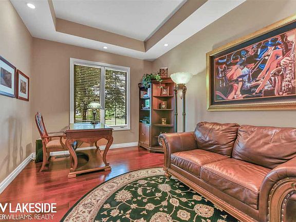 3rd image of 54048 Birchfield Dr W