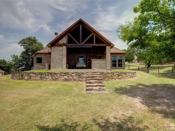 136 Meadow Arbor Dr, Weatherford, TX 76085