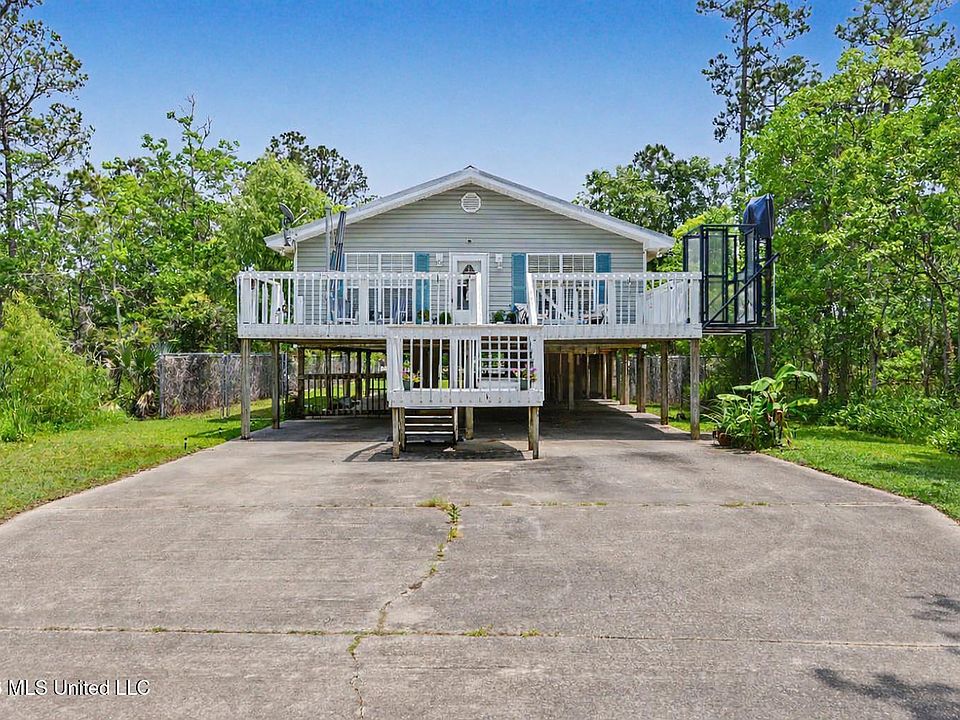 1st image of 10058 Bayou View Dr E