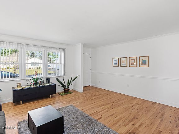 5th image of 1713 Pemberton Street