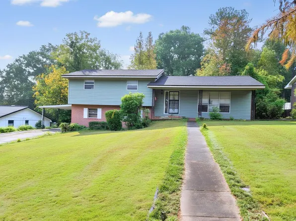 4526 Kenesaw Dr, Columbus, GA 31907