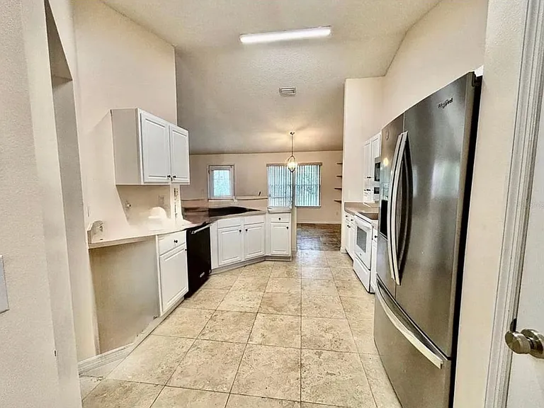 12 Regency Dr — Photo 4