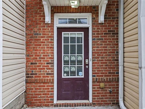 4th image of 3142 Creston Park Ct