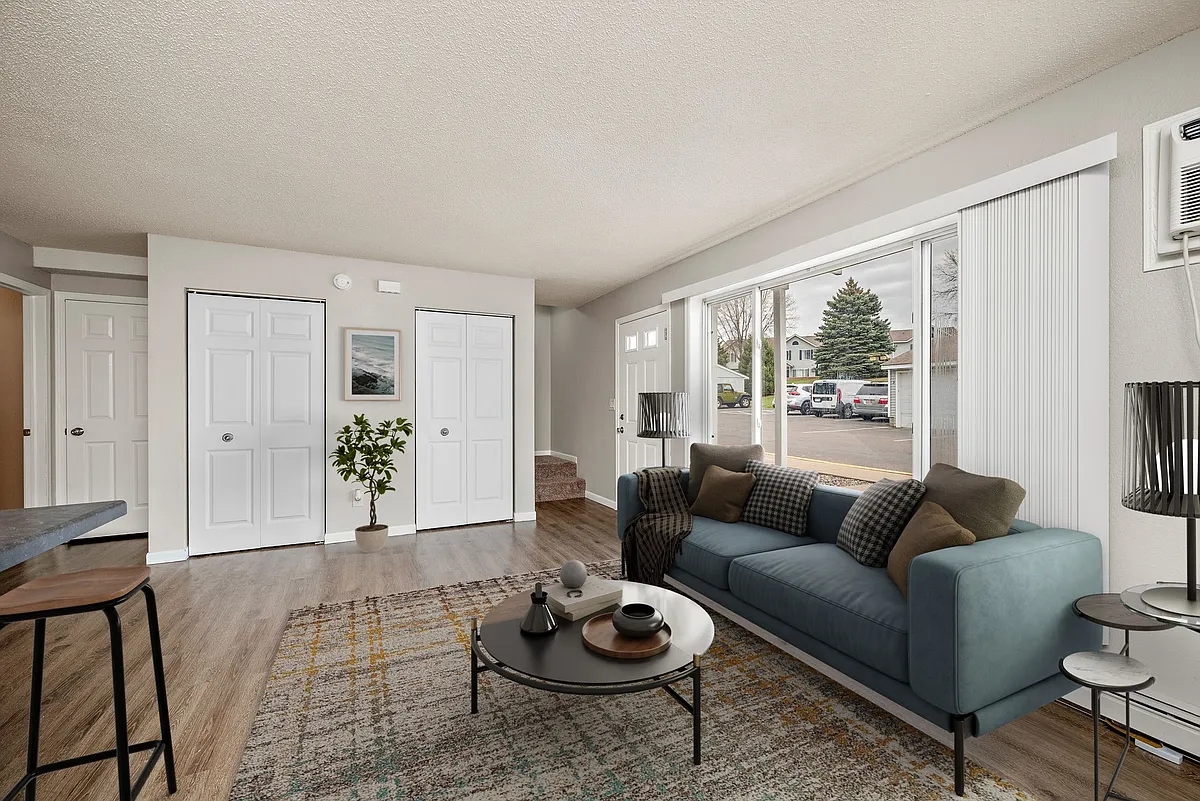 Building Photo - Silvan Townhomes