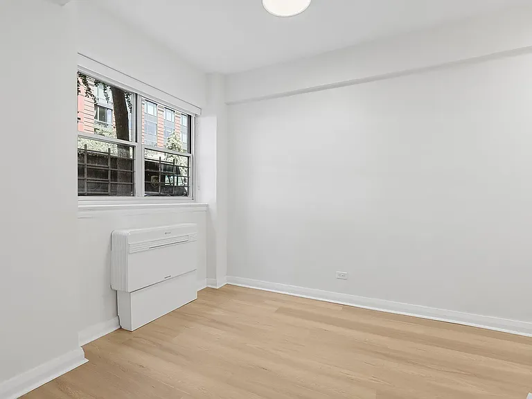 85 E End Ave #1C — Photo 9