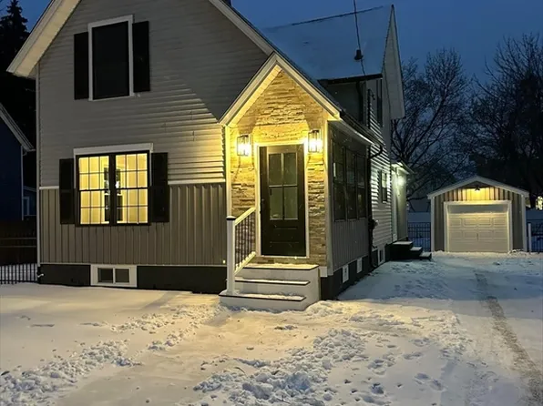 208 East St, Ludlow, MA 01056