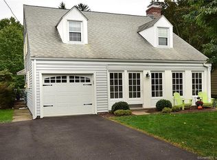 20 Greenhurst Rd, West Hartford, CT 06107