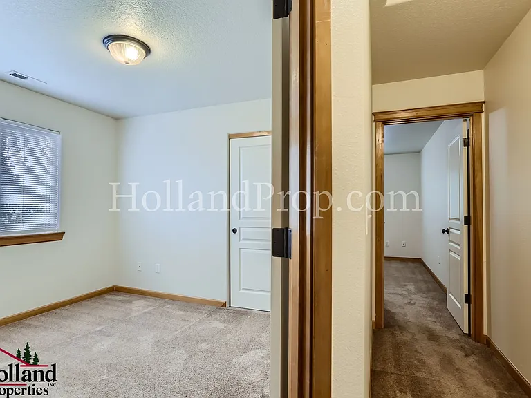 6547 SE Woodstock Blvd — Photo 24