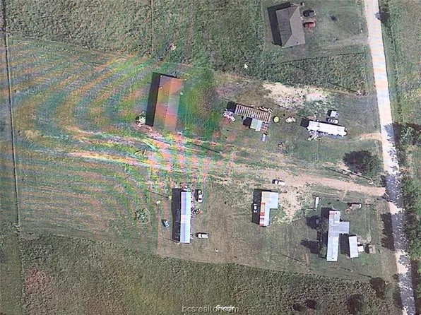 1301 Mustang Loop, Madisonville, TX 77864