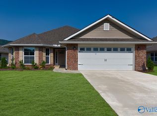 9102 Eagle Trace Dr, Owens X Rds, AL 35763