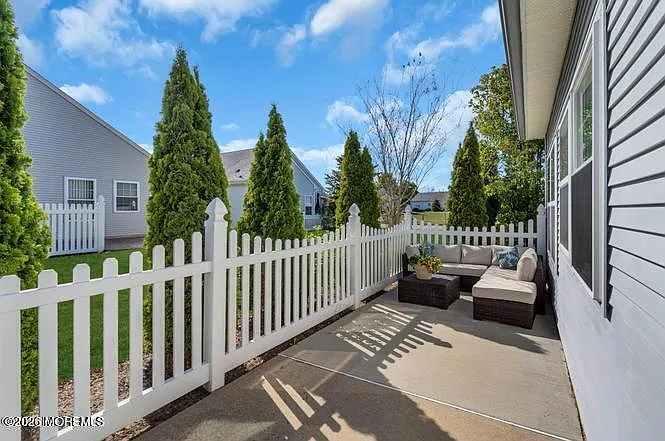 56 Rochford Dr — Photo 21