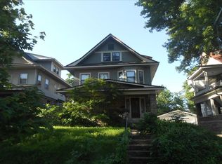519 W 38th St, Kansas City, MO 64111