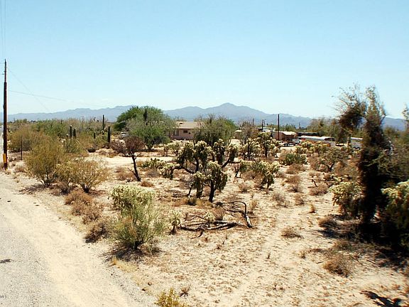 2nd image of 9801 N Camino De Oeste