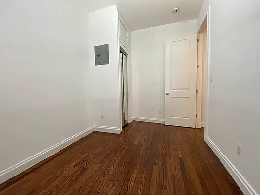 Rented by Best Apartments North Inc | media 33