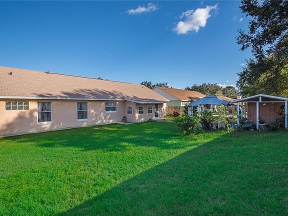 5th image of 4368 Wyndcliff Cir