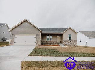 410 Turnberry Ct, Vine Grove, KY 40175