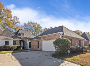 312 Carr Meadow Dr, Ridgeland, MS 39157
