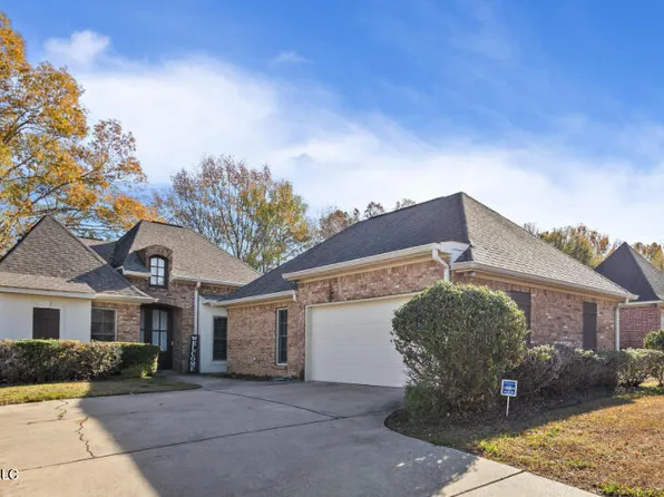 312 Carr Meadow Dr, Ridgeland, MS 39157