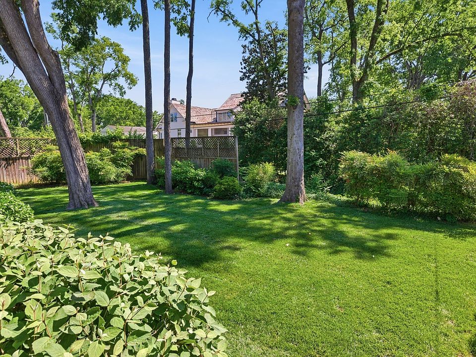 55th image of 200 Brookfield Ave