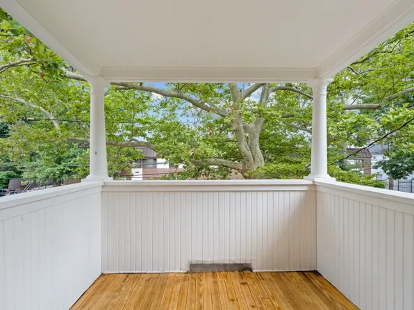 370 Orchard St #3, New Haven, CT 06511