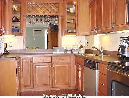 Kitchen: Beautiful remodeled kitchen with four appliances, ceramic tile floor 