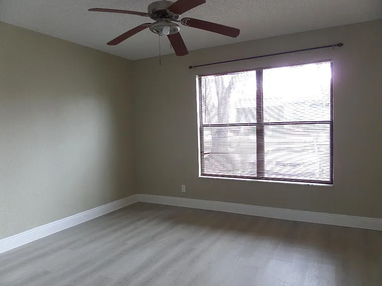 1440 Windorah Way #D — Photo 8