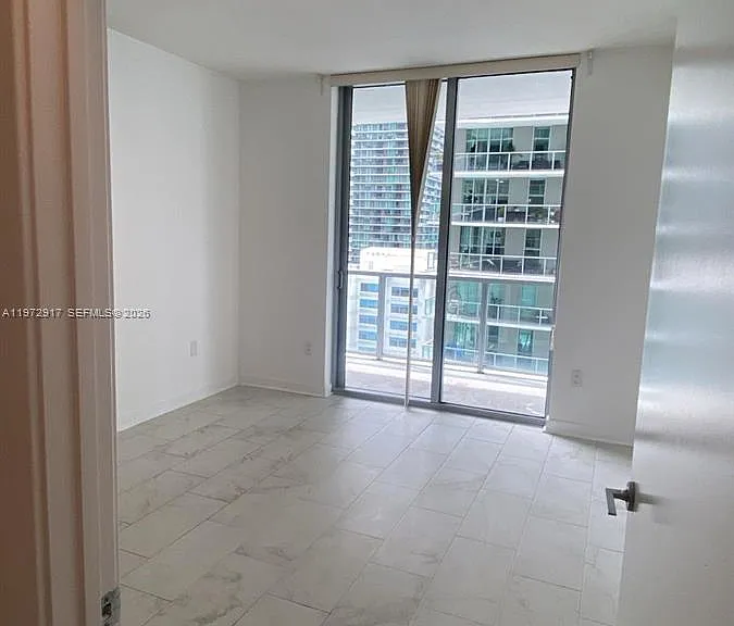 1111 SW 1st Ave #2016 — Photo 11