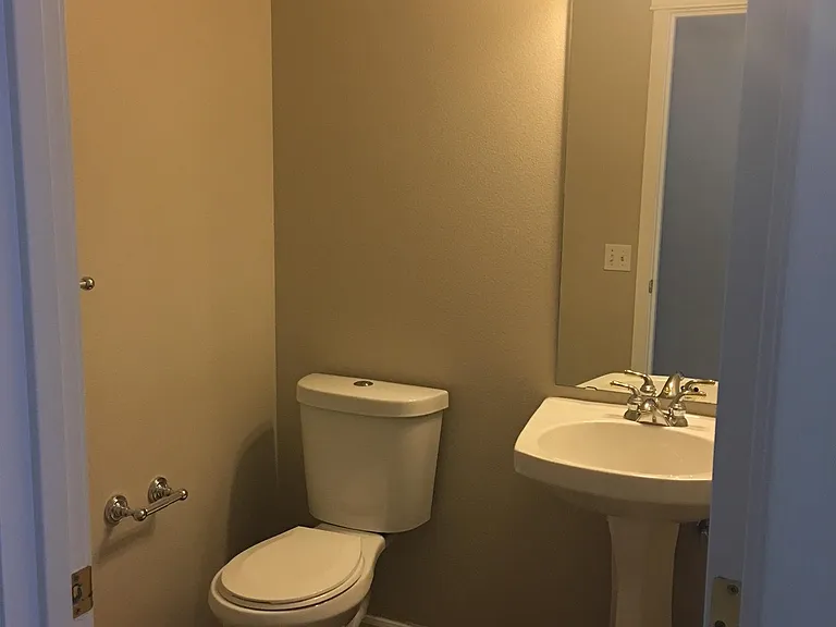8805 123rd Ln NE — Photo 10