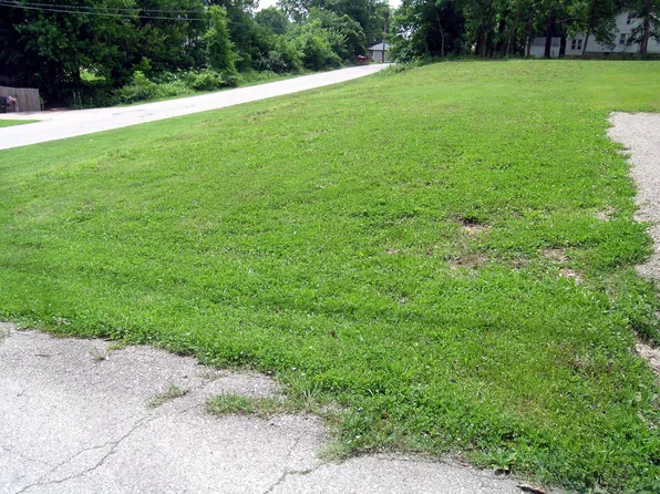 000 N Marshall Street, Marshfield, MO 65706