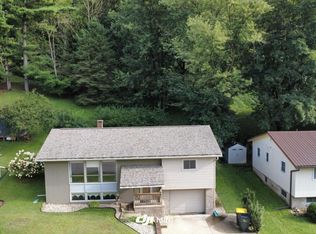 987 Valley View Dr, Richland Center, WI 53581
