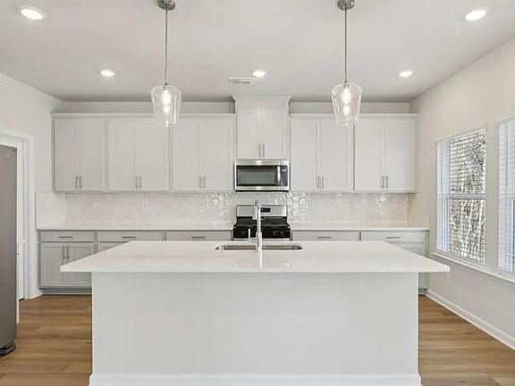 3rd image of 7232 Baritone