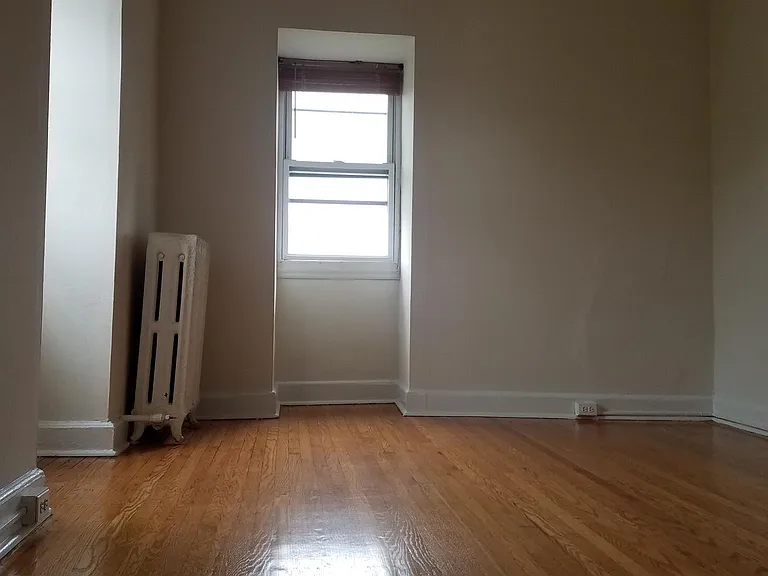 4116 Spruce St #4R — Photo 17