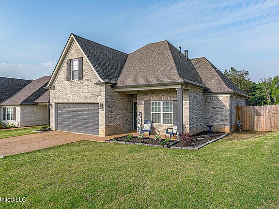 2nd image of 3381 Marion Ln