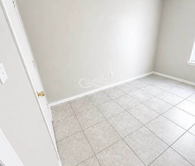 1501 Benttree Dr #B — Photo 9