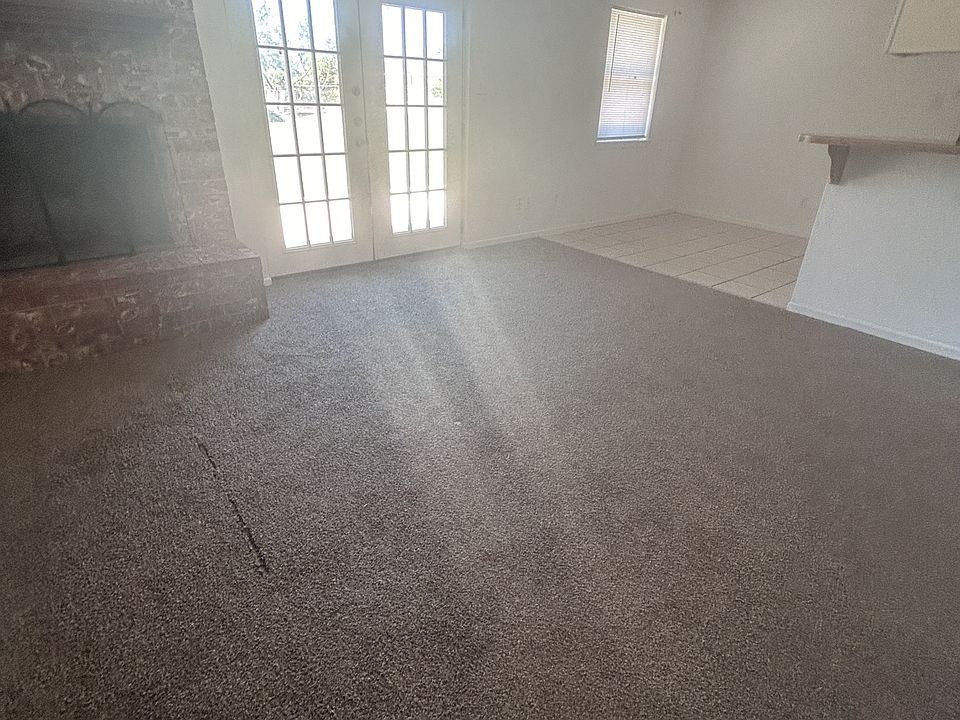 2nd image of 810 Kelly Cir