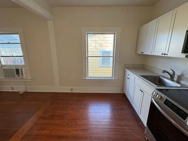 1535 Park St — Photo 5
