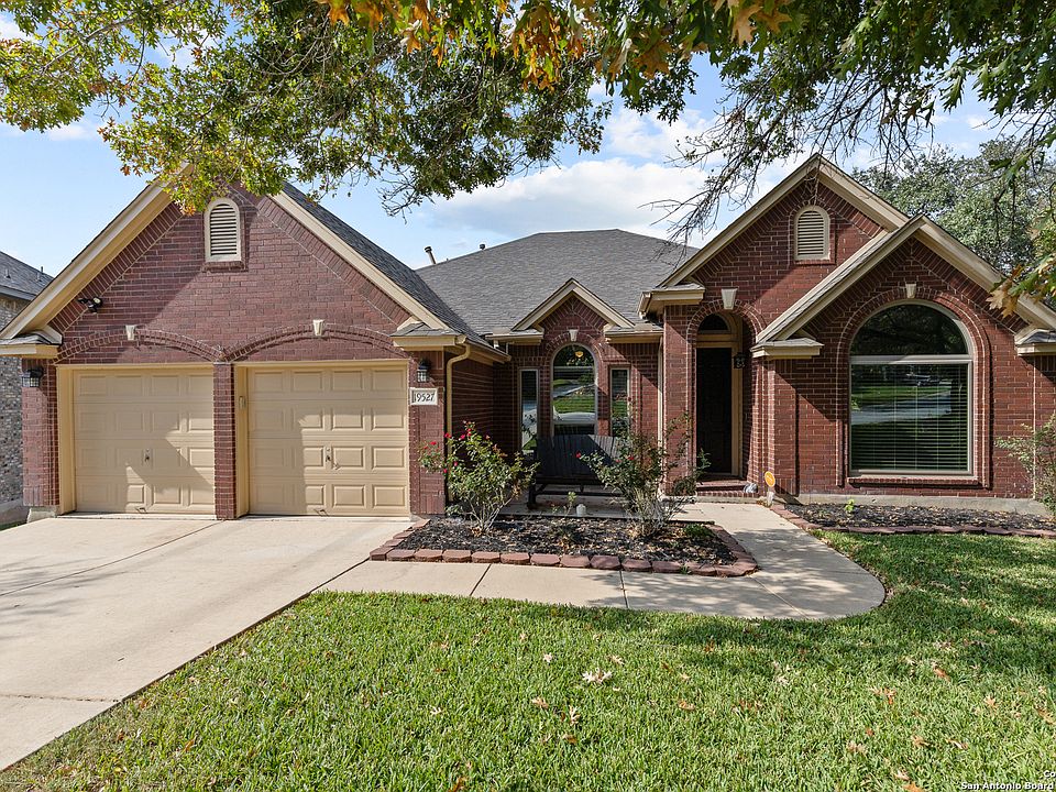 1st image of 19527 CLAY OAK