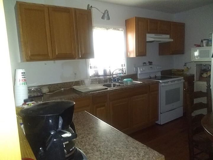 1st image of 205 Oak Ave