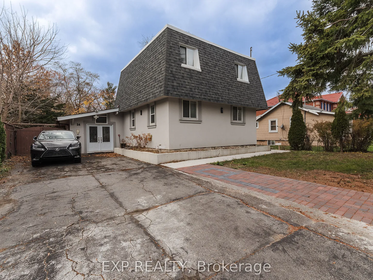 3 bed, $2,400 — Photo 1