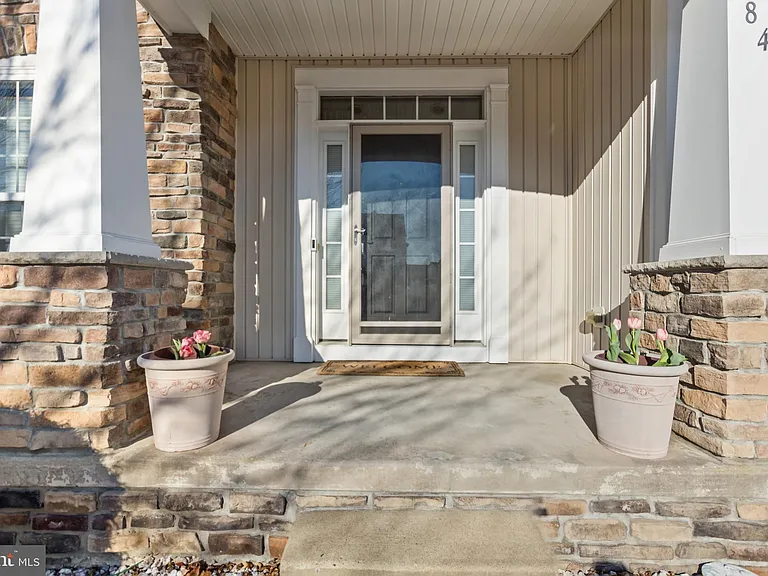 84 Wyndale Ct — Photo 51