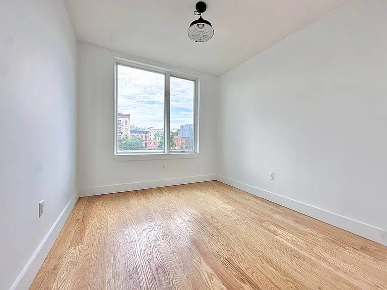 189 Johnson Ave #4B — Photo 5