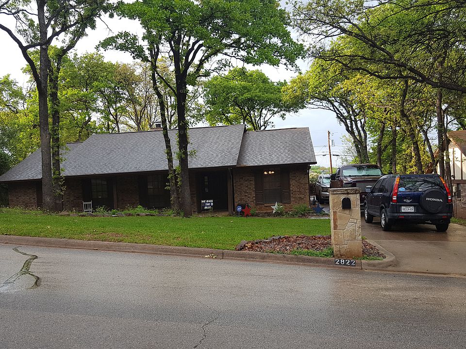 1st image of 2822 Cresthaven Dr