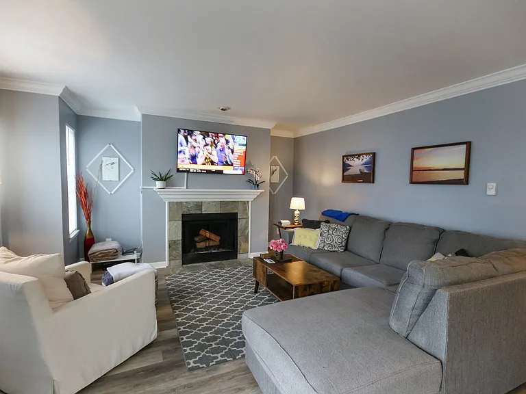 31500 33rd Pl SW #F102 — Photo 3