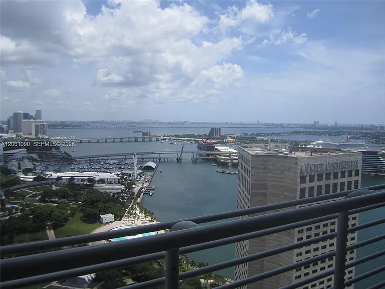 325 Biscayne Blvd #4316 — Photo 10