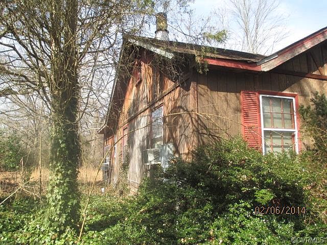 2nd image of 566 Hanover Rd
