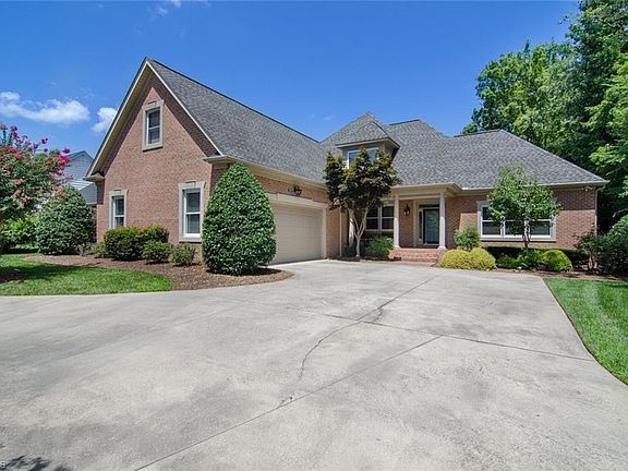 3rd image of 1216 Westminster Dr