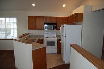 4th image of 2411 38th St