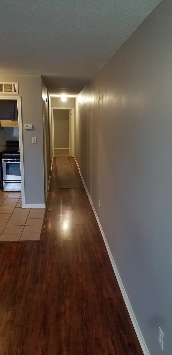 Building Photo - 1307 Halcomb Ln #1309