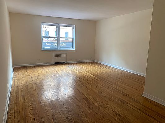 2nd image of 128 E 91st St #1C